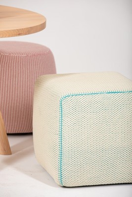 BuzziKnit Pouf Square