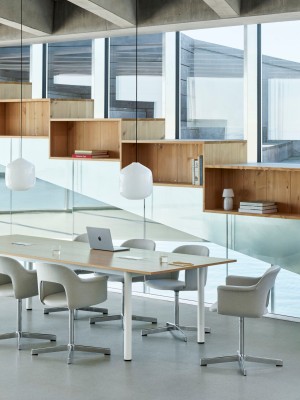 Layout Armchair