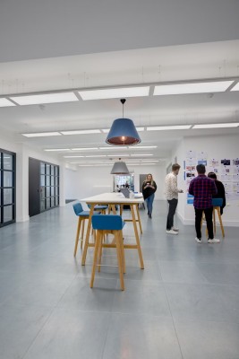 BuzziShade Square & Square Beam