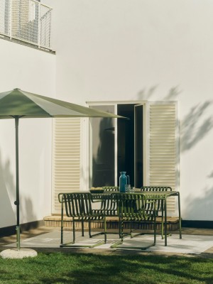 Palissade Cantilever Dining