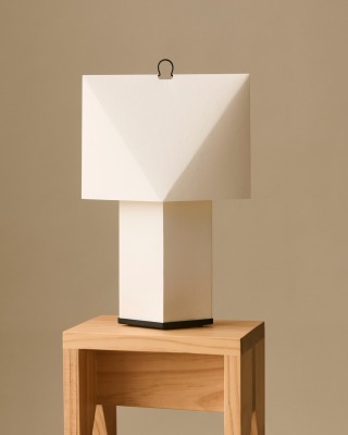 Aplat Table Lamp